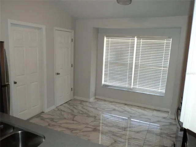Eat-in kitchen nook