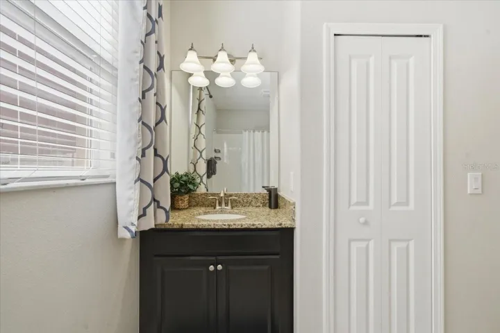 Ensuite