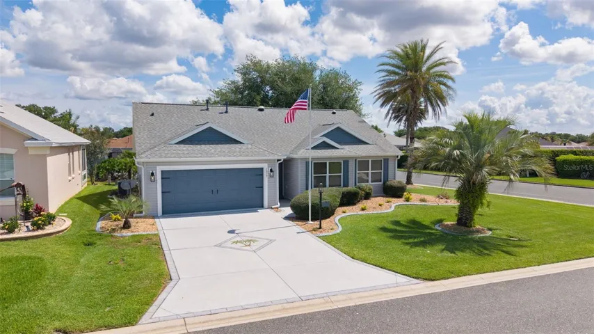 Point your compass to 1577 Blythewood Loop