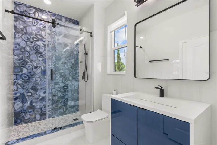 Secondary Bath Downstairs