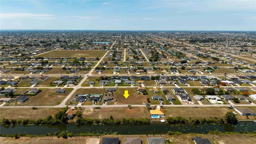*PHENOMENAL OPPORTUNITY TO BUILD YOUR DREAM HOME IN OVERSIZED RECTANGULAR LOT in CAPE CORAL SWFL PARADISE!*