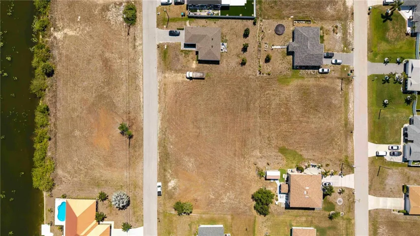 It’s also in an ideal position for exploring Florida’s natural beauty and outdoor activities!