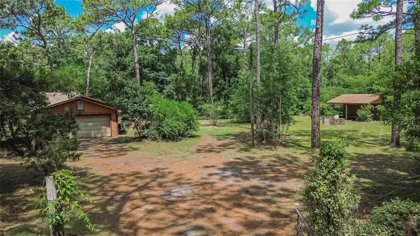 2 Car Garage, Mature Trees, Workshop