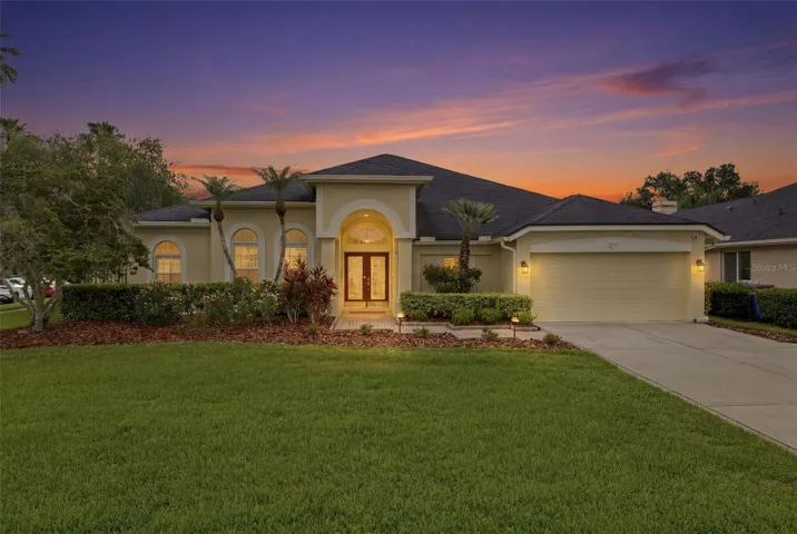 Gorgeous oversized corner lot in Radcliffe.