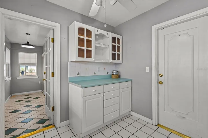 Kitchen to pool and second bath