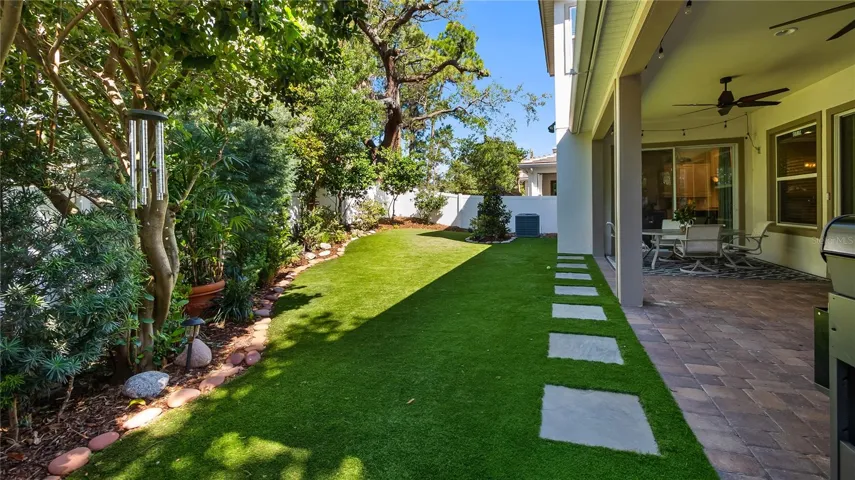 PREMIUM ARTIFICIAL TURF
