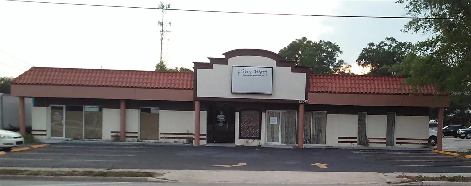5924-5926 Front of Building