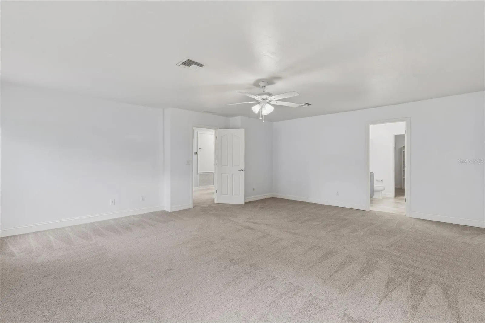 Upstairs Primary Bedroom