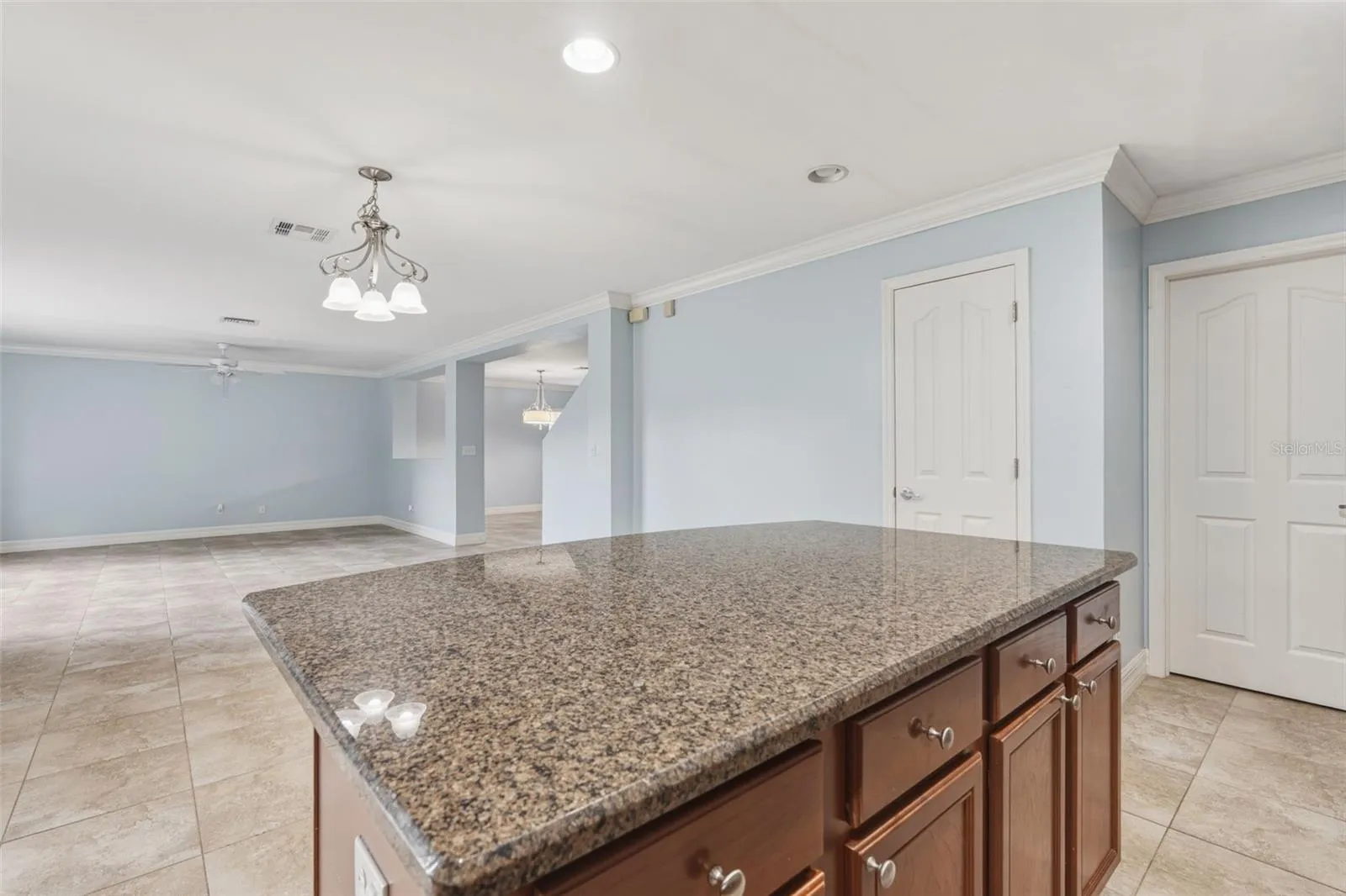 Kitchen Bar into Dinette/Great Room