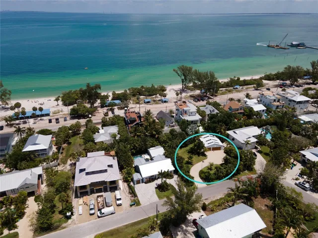 240 Gladiolus a large 10,600 squ ft prime building lot at the North end of Anna Maria.