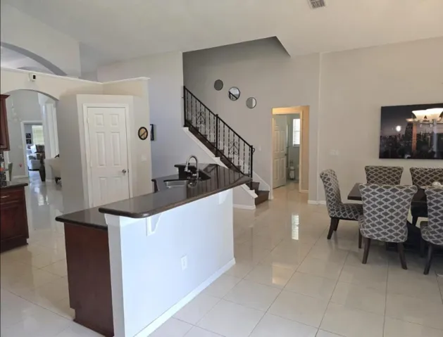 Kitchen to upstairs