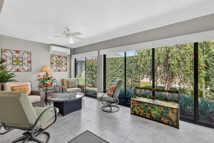 308sf Climate-Controlled, Glass-Enclosed Lanai with Privacy Landscaping