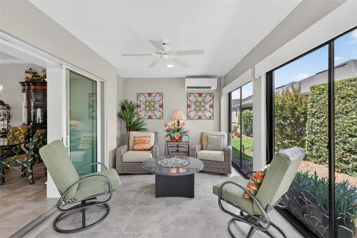 308sf Climate-Controlled, Glass-Enclosed Lanai with Privacy Landscaping