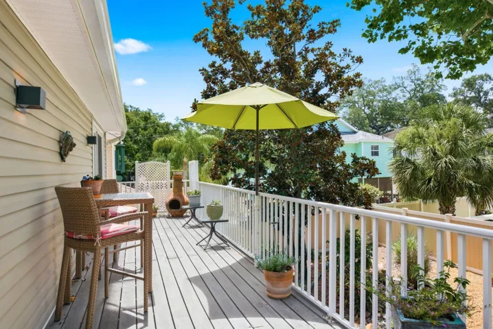 Trex upstairs deck.