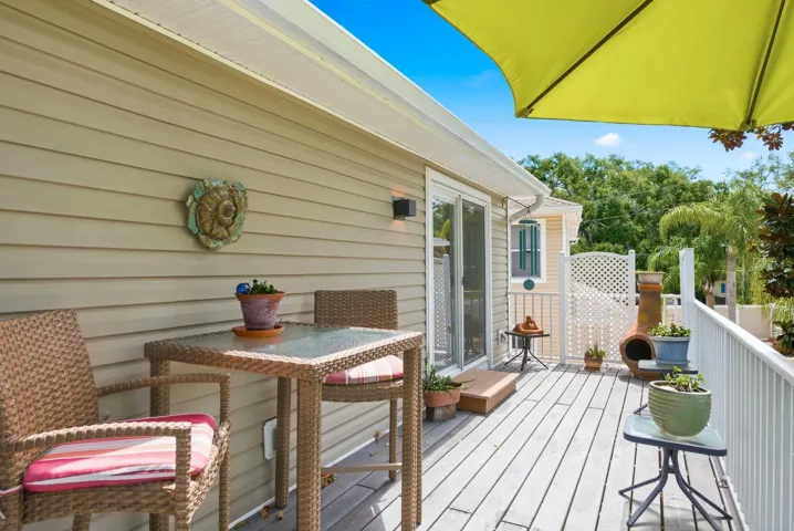 Trex upstairs deck.