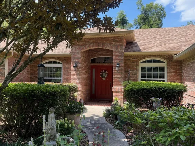 COVERED FRONT ENTRY