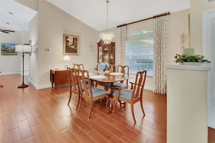FORMAL DINING