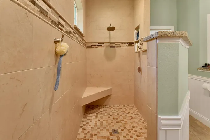 WALK IN SHOWER