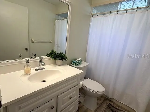 2nd bathroom