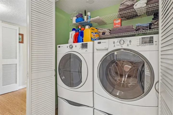 The convenient Laundry closet
