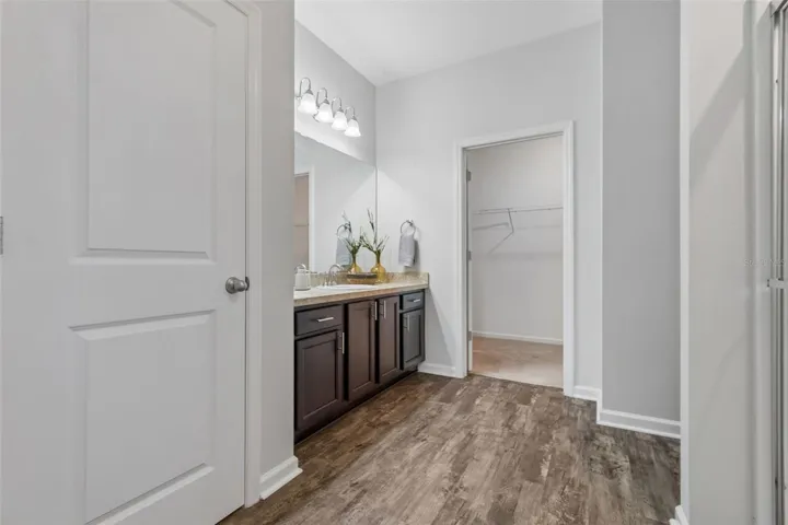 Ensuite Primary Bathroom with expansive shower