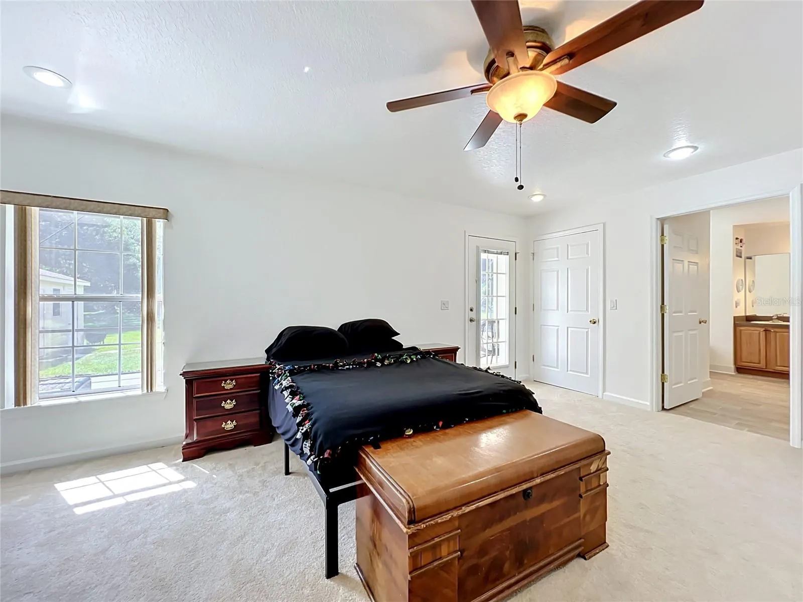 Larger Primary Suite-pool access-left wing