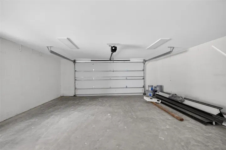 detached garage