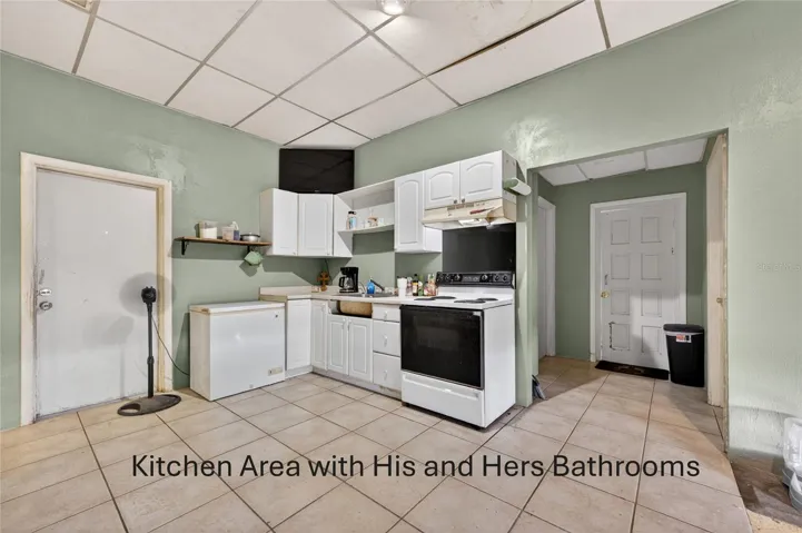 52 DELAND AVENUE KITCHEN