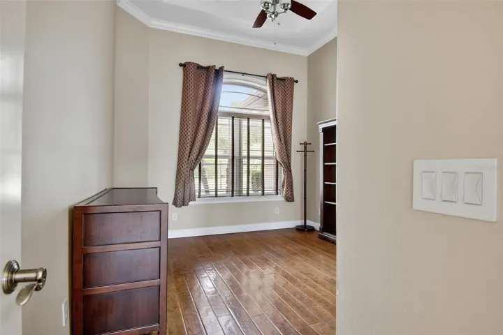 Office/Guest Bedroom