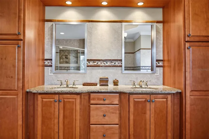Primary En-Suite