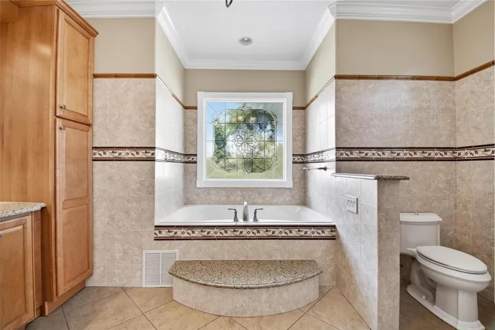 Primary En-Suite