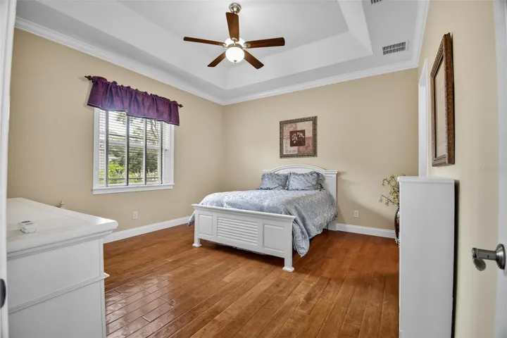 Down stairs guest Bedroom with Ensuite