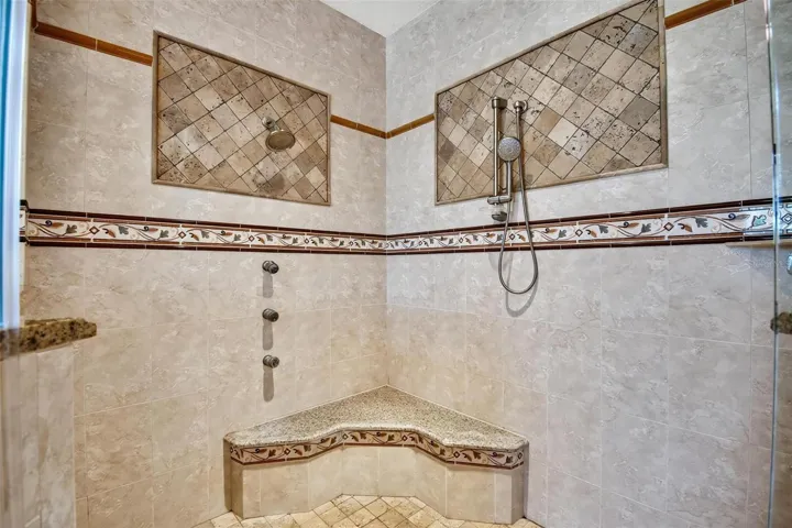 Primary En-Suite