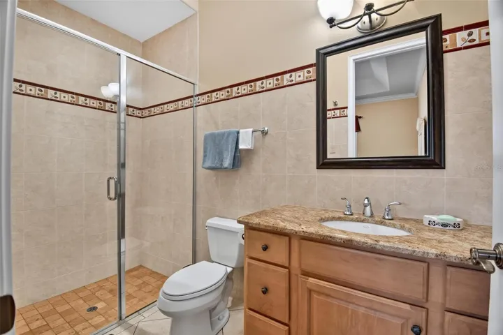 Down stairs guest Bedroom EnSuite