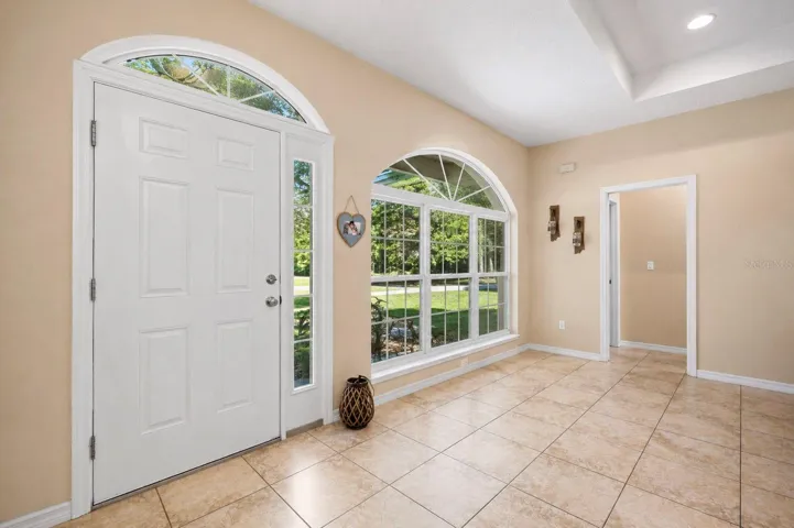 Entrance with Bay Windows