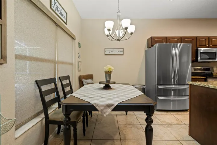 Eat-in Kitchen Area