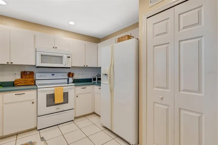 2nd floor kitchen