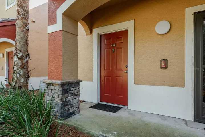 PRIVATE ENTRANCE