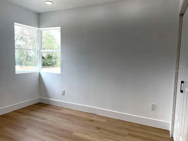 Room1