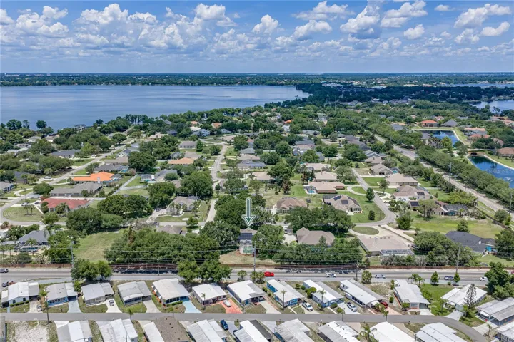 Eloise Pointe Estates is a premium subdivision on the shores of Lake Eloise and a short walk to Legoland Florida.