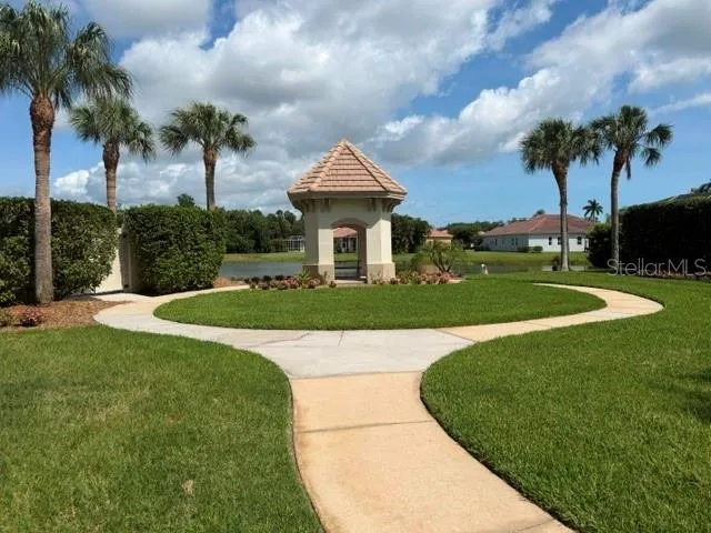 Neighborhood Common Area