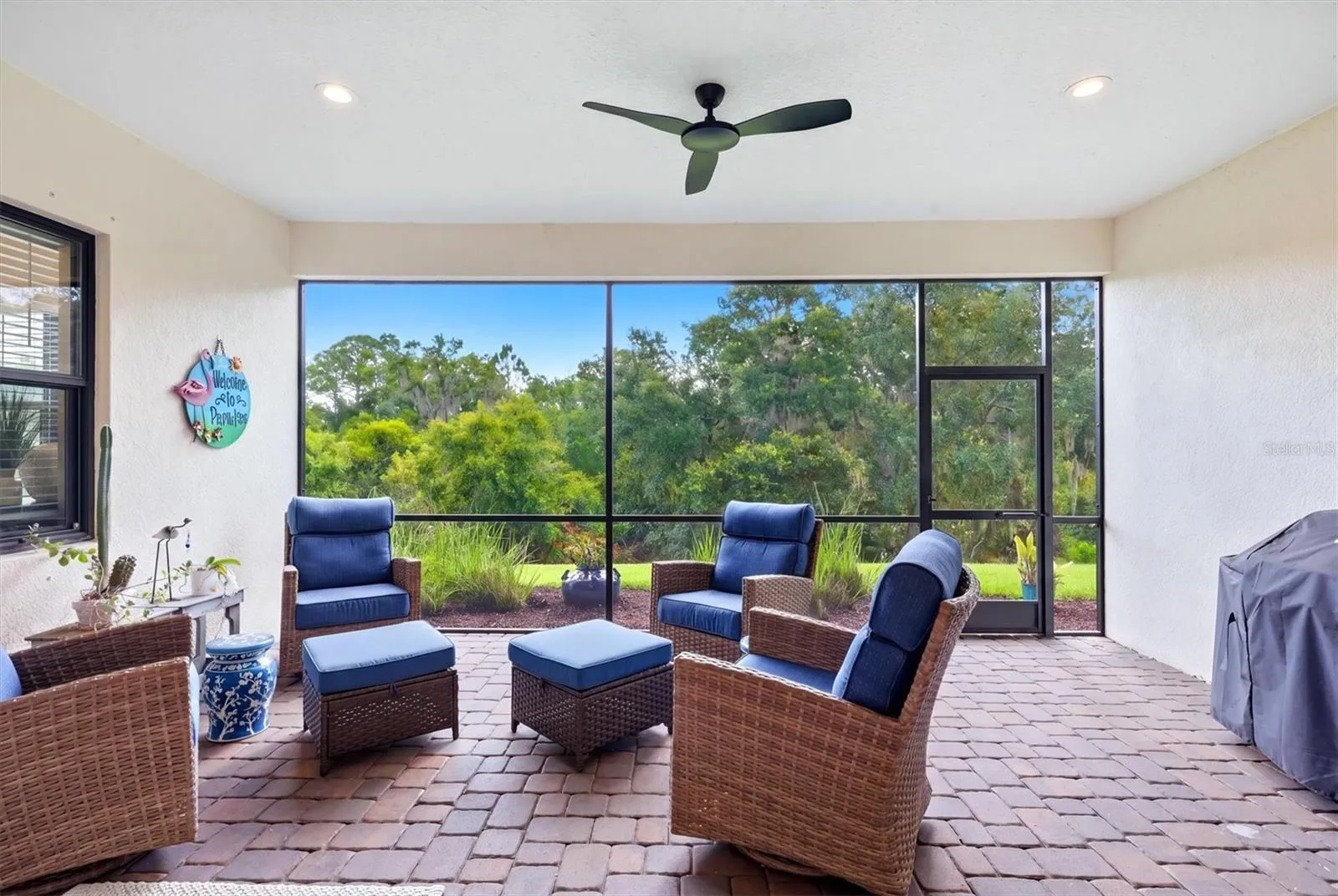 SUPER private rear oasis