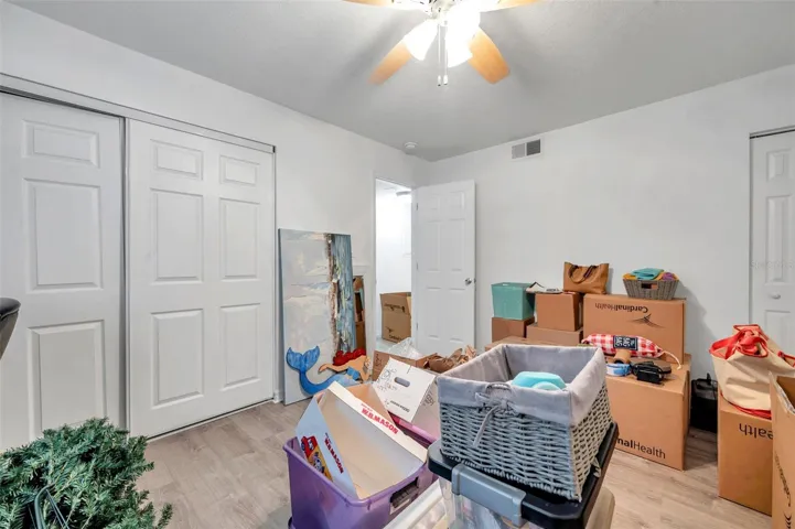 121 Seahorse dr se A