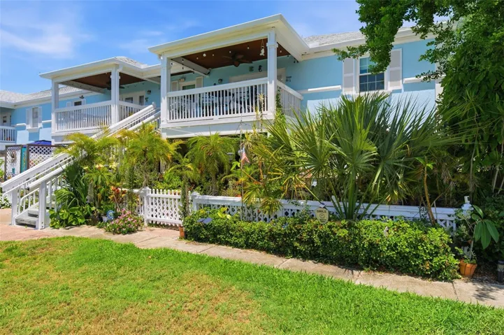 144 Pompano Dr Se A