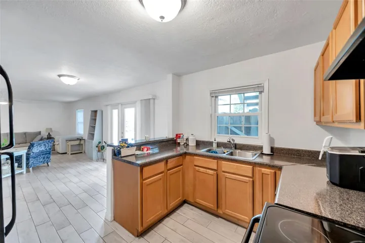 121 Seahorse dr se A