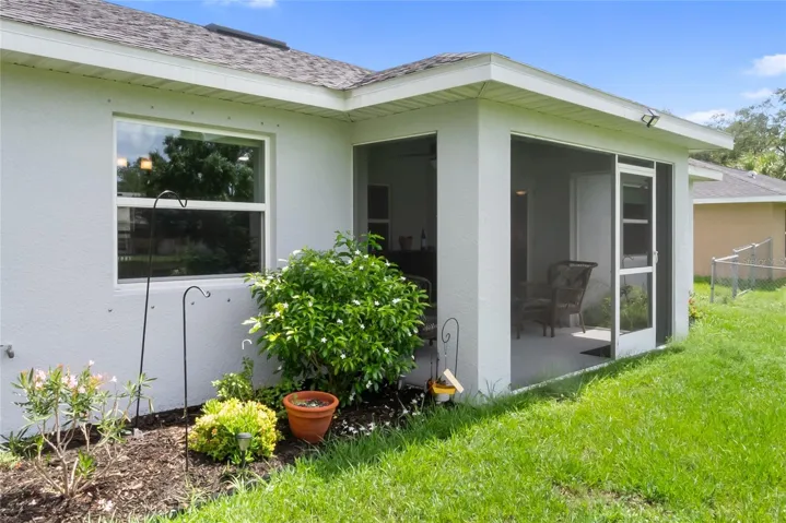 Rear Lanai