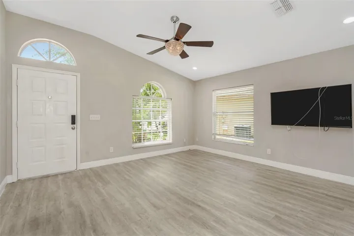 Main Living room. Can double as a formal dinning room.