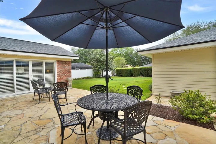 Florida outdoor living is yours!