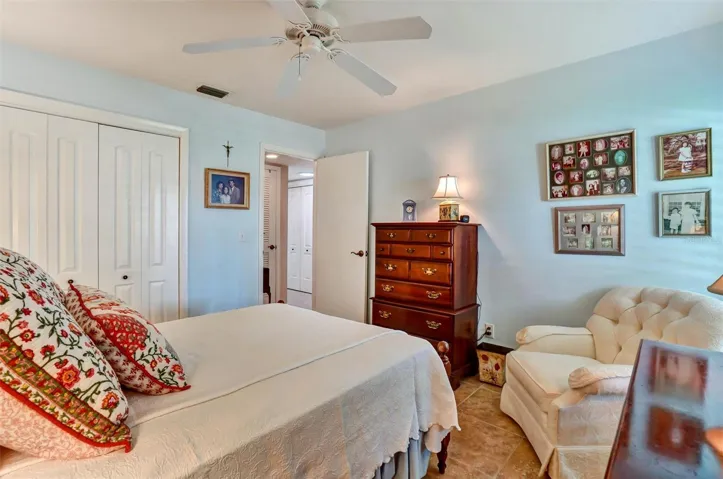 Third bedroom closet.