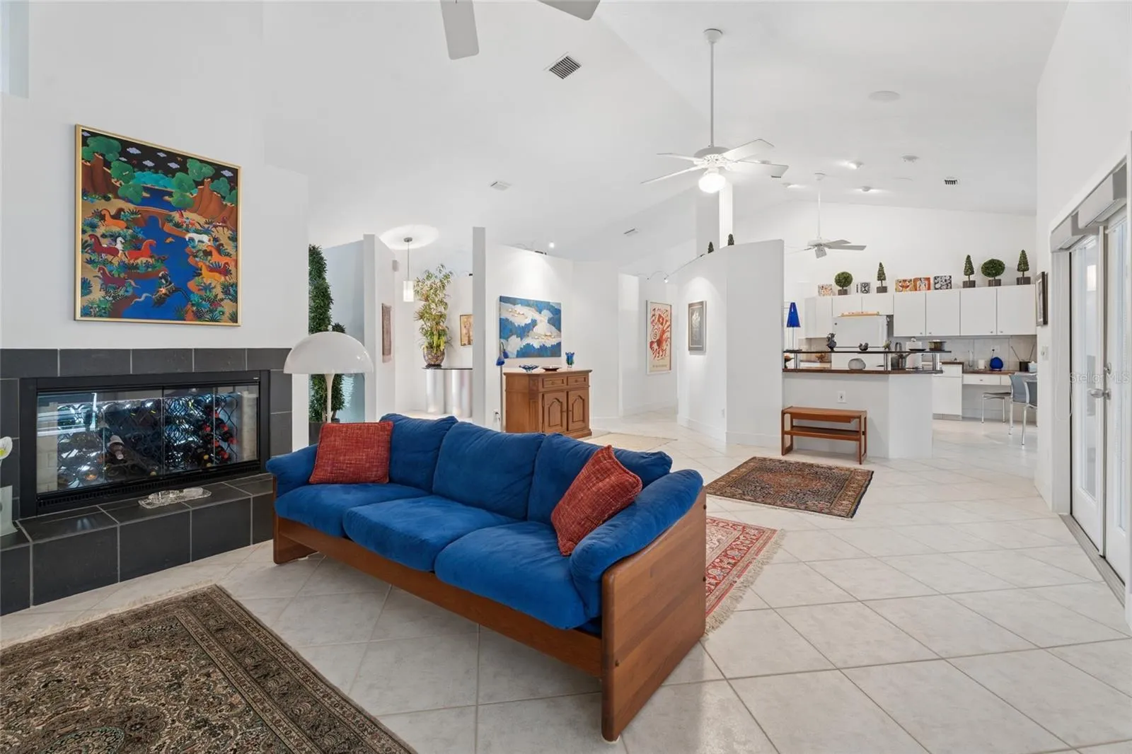 Family Room with a FirePlace